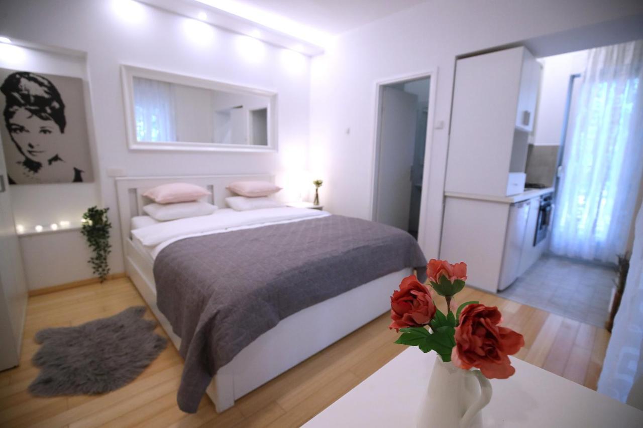 Apartamento La Vie Est Belle Zagreb Exterior foto