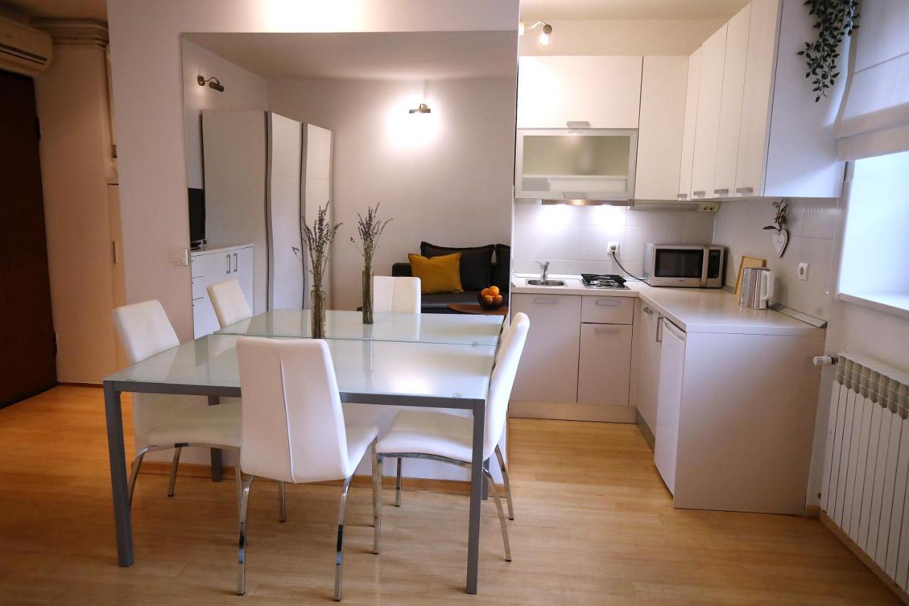 Apartamento La Vie Est Belle Zagreb Exterior foto
